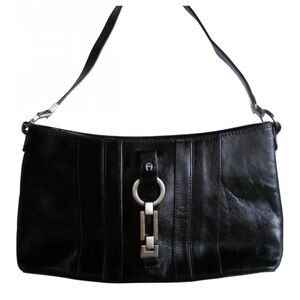 Vintage Etienne Aigner Chic Black Leather Shoulder Bag like new